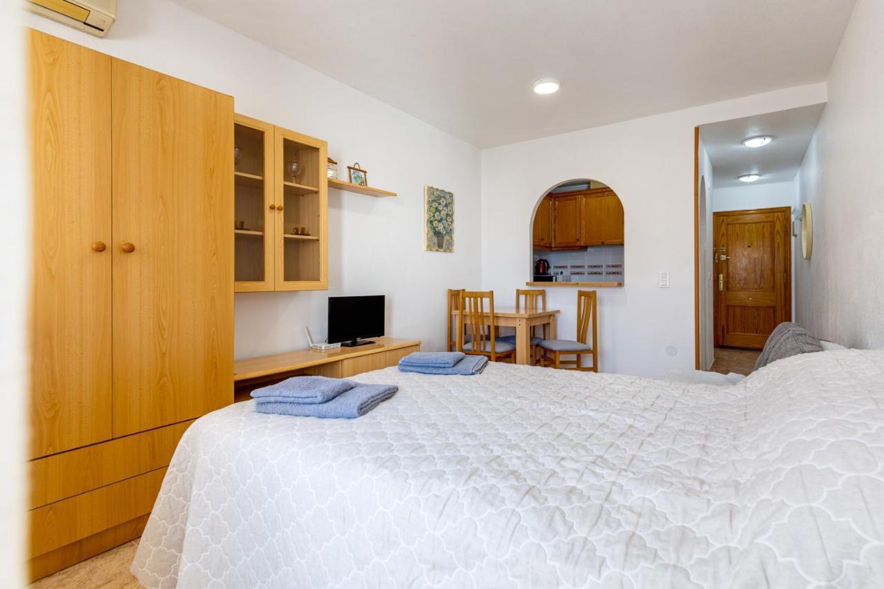 Studio Caballero De Rodas Torrevieja Luaran gambar
