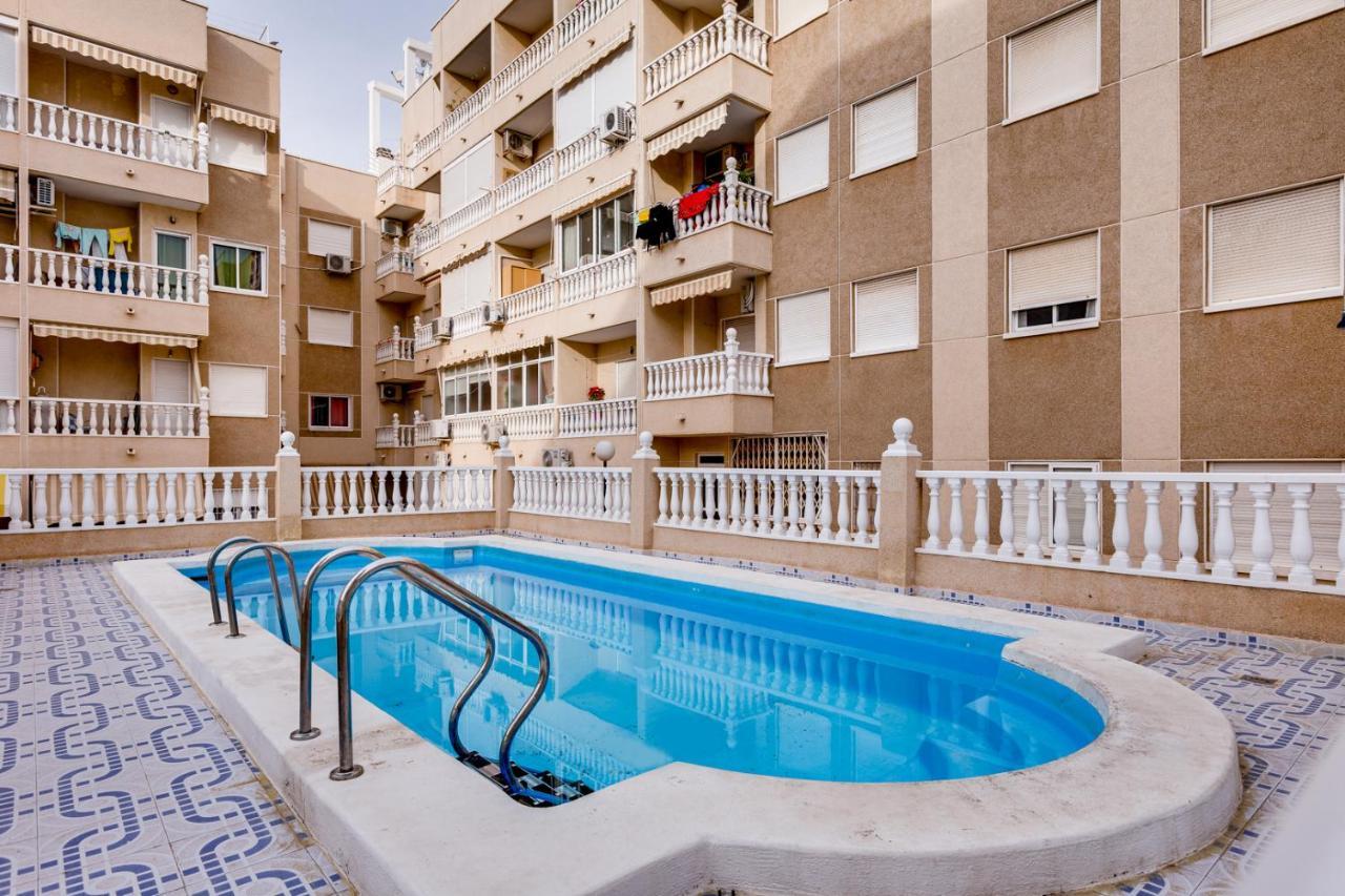 Studio Caballero De Rodas Torrevieja Luaran gambar